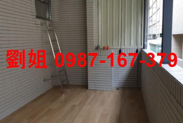 新興區透天-5