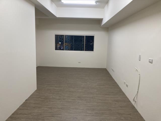 高雄左營店面-5