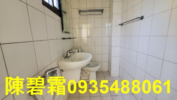 東區店面-8