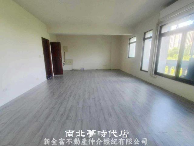 東區透天-1