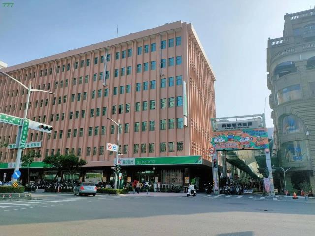 高雄新興區透天-6