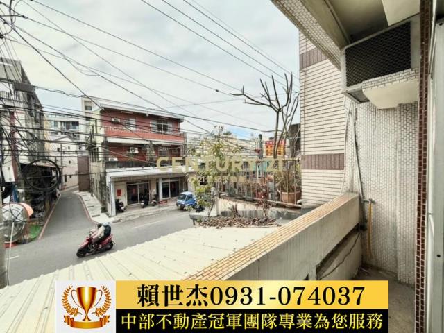 台中霧峰透天-11