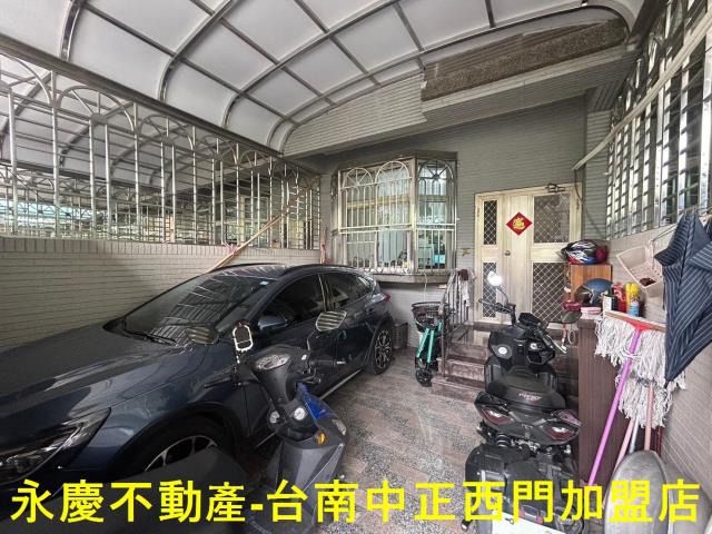 東區透天-12