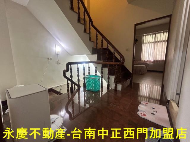 東區透天-8