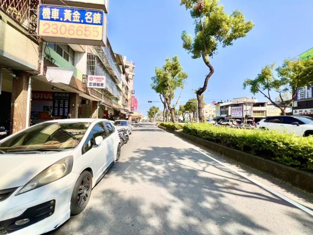 草屯店面-3