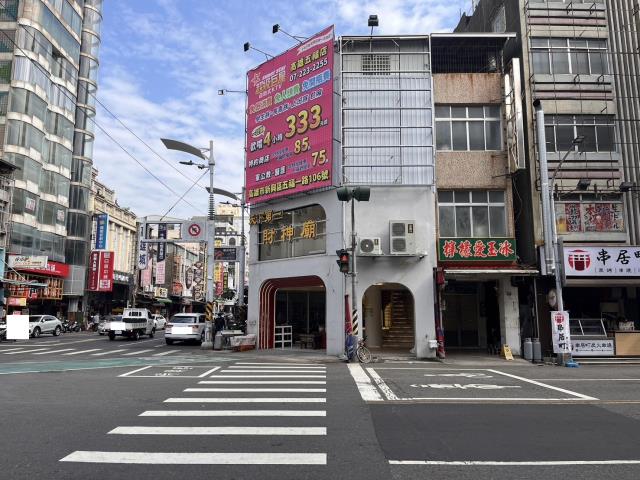 高雄新興區透天-3