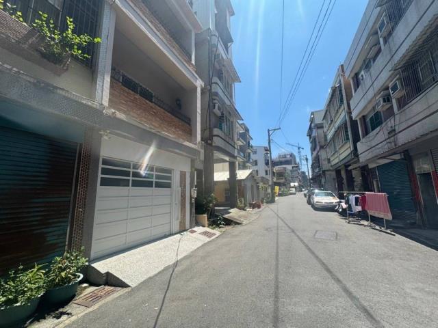 楠梓透天-1