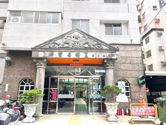 潭子華廈-7