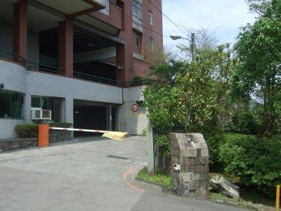 新北大樓法拍-3
