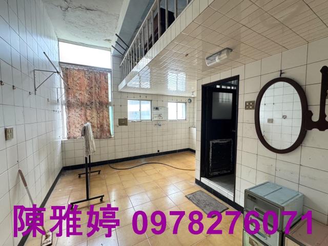 高雄前金透天-7