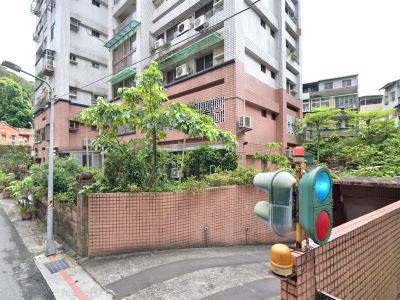 台北內湖法拍大樓-2