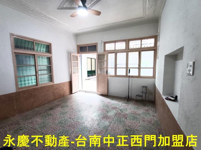 中西區透天-1