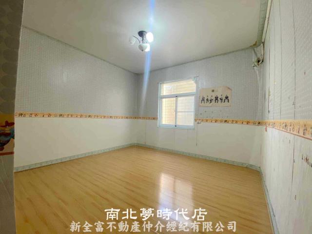中西區透天-8