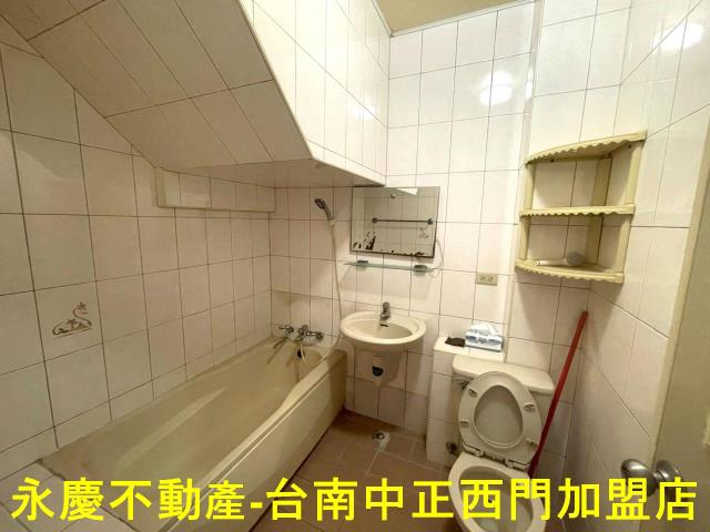 中西區透天-13