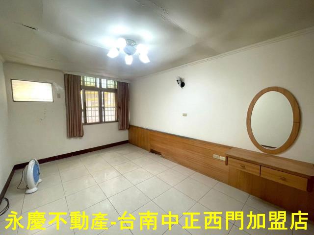 中西區透天-8