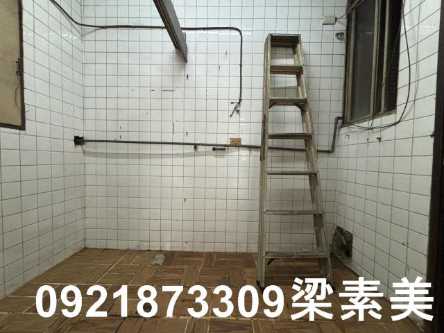 台南東區店面-6
