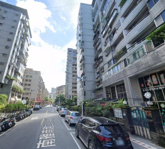 板橋華廈法拍-3