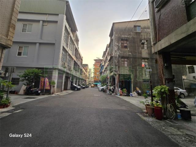 高雄前鎮透天-12