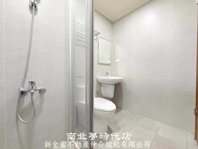 台南華廈-11
