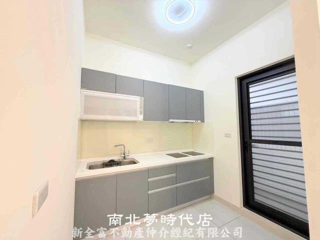 佳里華廈-9