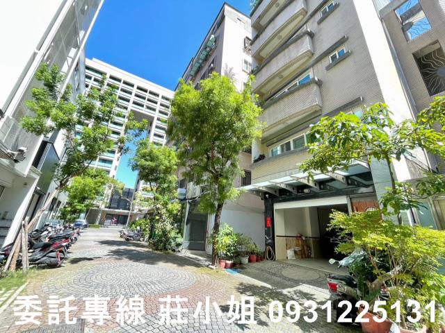台南東區透天-1