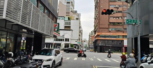 新興區大樓-5