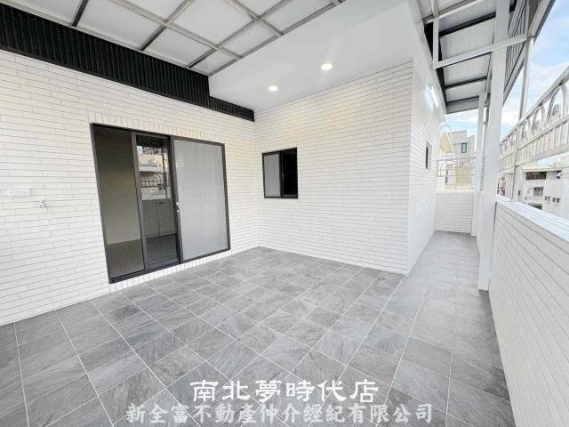 台南南區透天-14