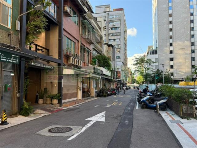 台北大安區透天-1