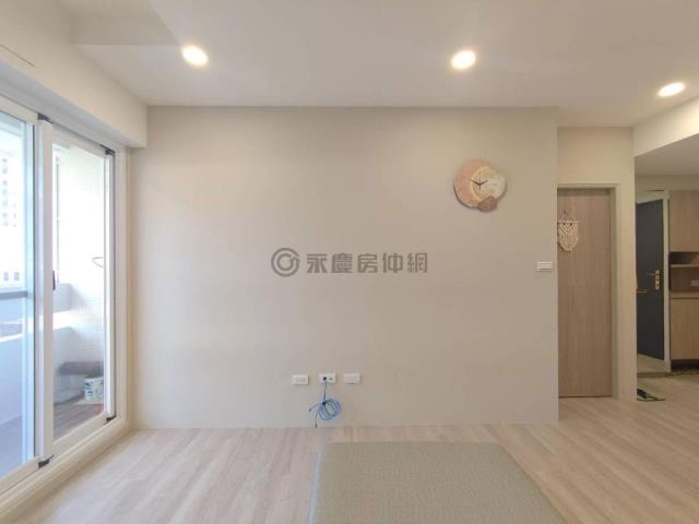 高雄新興區大樓-2
