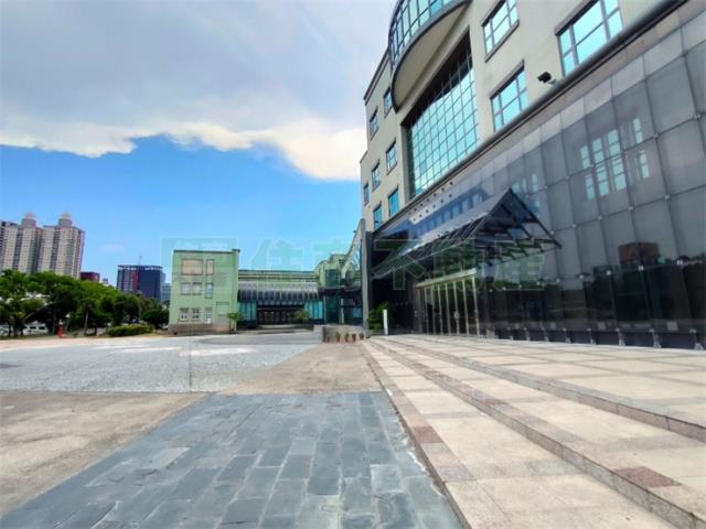 高雄鹽埕大樓-2