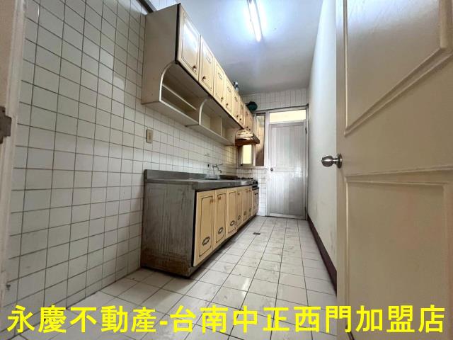 台南東區公寓-10