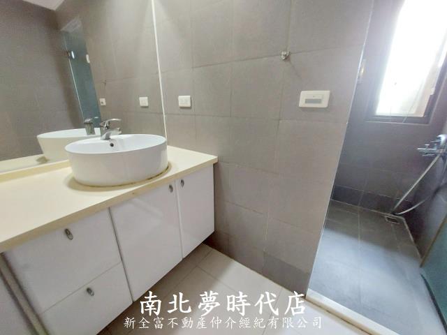 台南東區套房-10