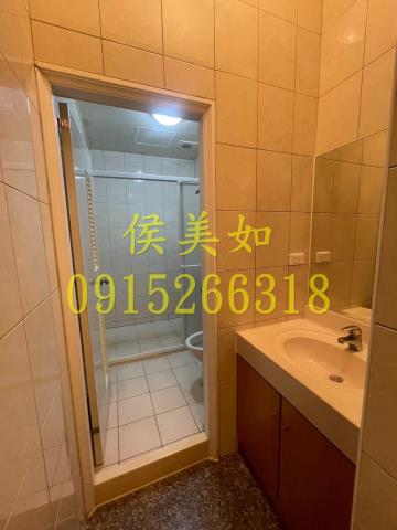 東區透天-11