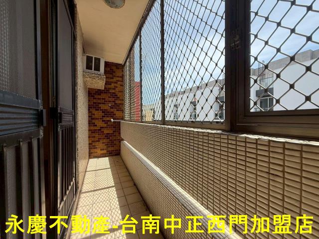 台南南區透天-13
