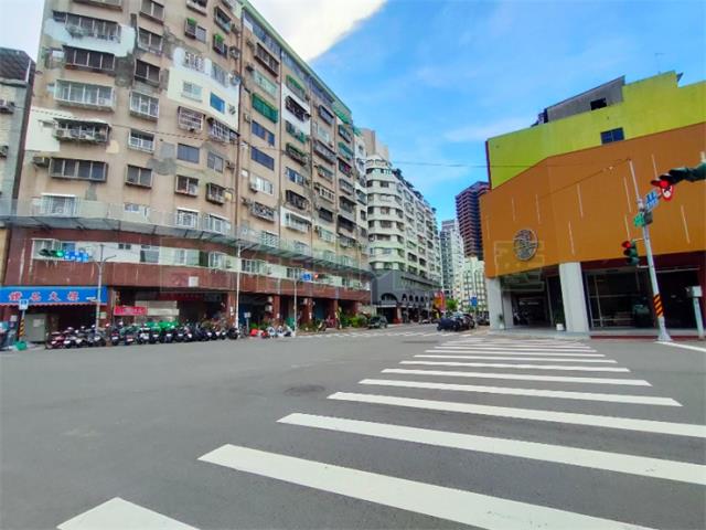 高雄鹽埕大樓-12