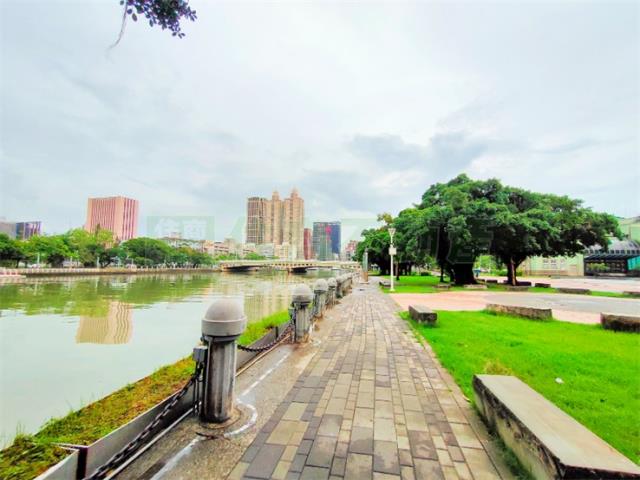 高雄鹽埕大樓-13