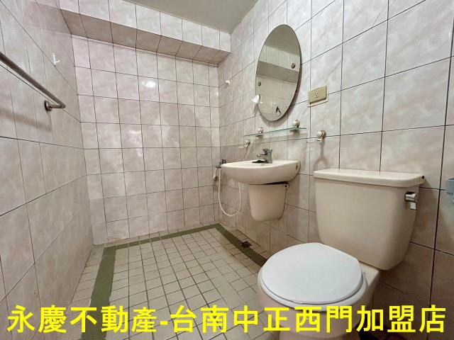 台南東區大樓-11