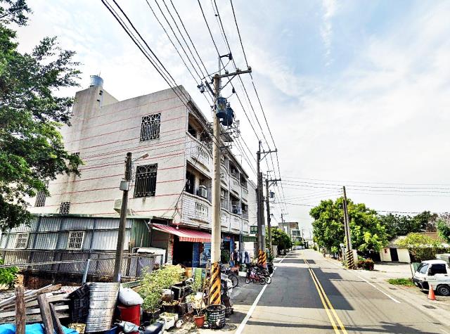 太保市後潭邊間透天