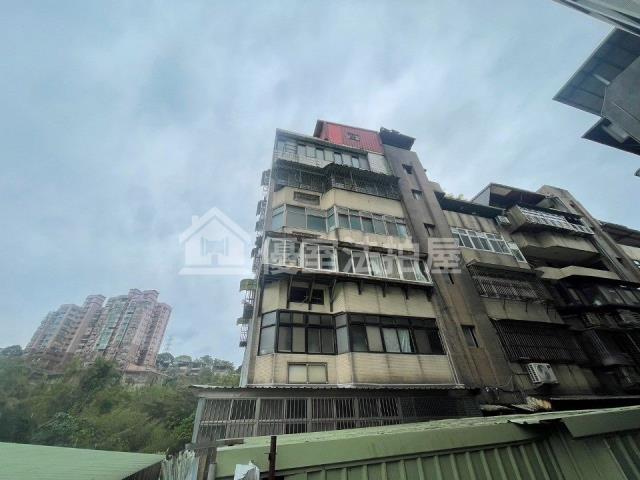 新北汐止法拍公寓-1