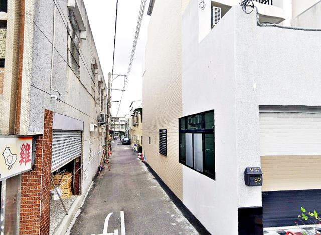 學甲信義路活巷透天