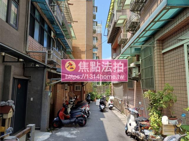 新北淡水拍賣華廈-9