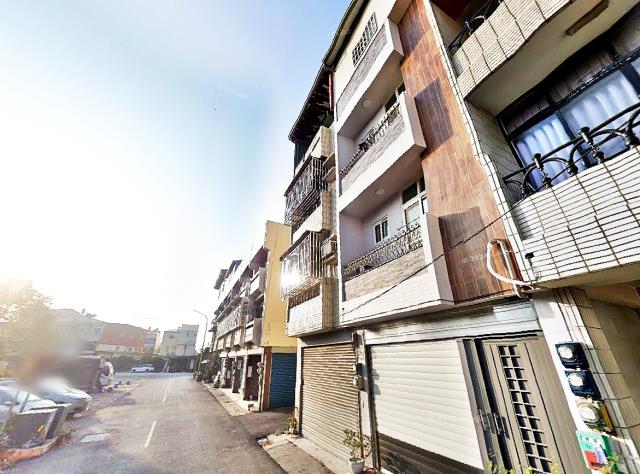 西螺鎮菜市街邊間透天