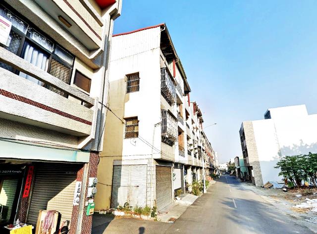 西螺鎮菜市街邊間透天