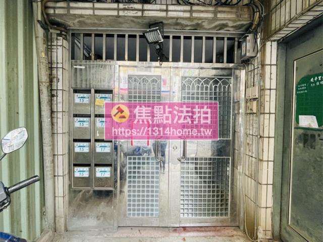 蘆洲拍賣公寓-5