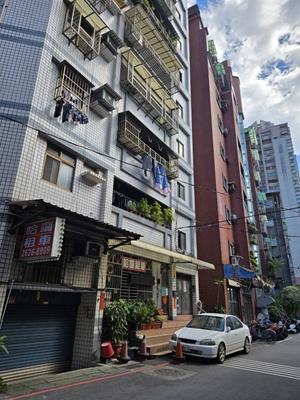 新北淡水華廈法拍-5