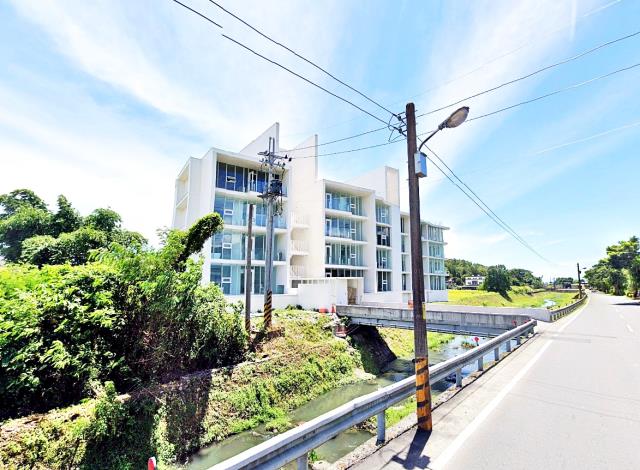 冬山鄉梅林路三房華廈