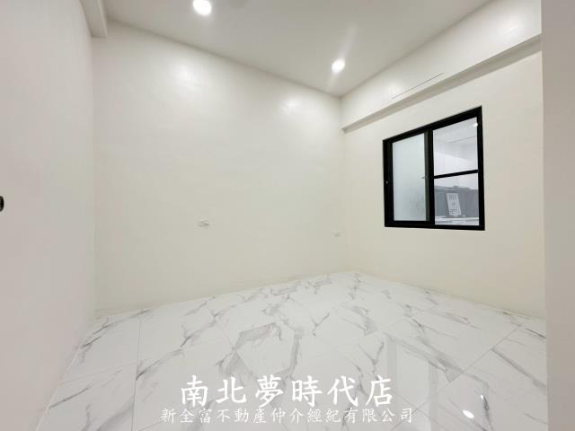 台南安南透天-9