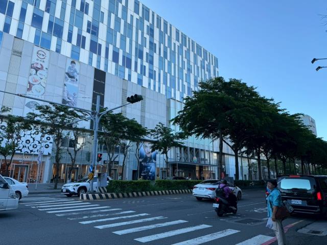 台南東區店面-2