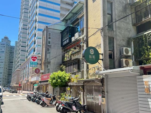 信義區華廈-7