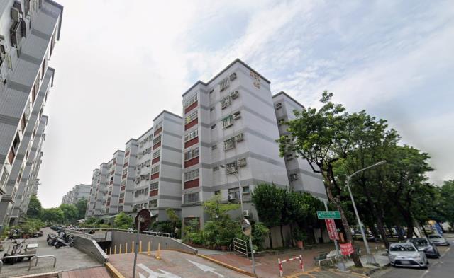 高雄鳳山大樓法拍-4